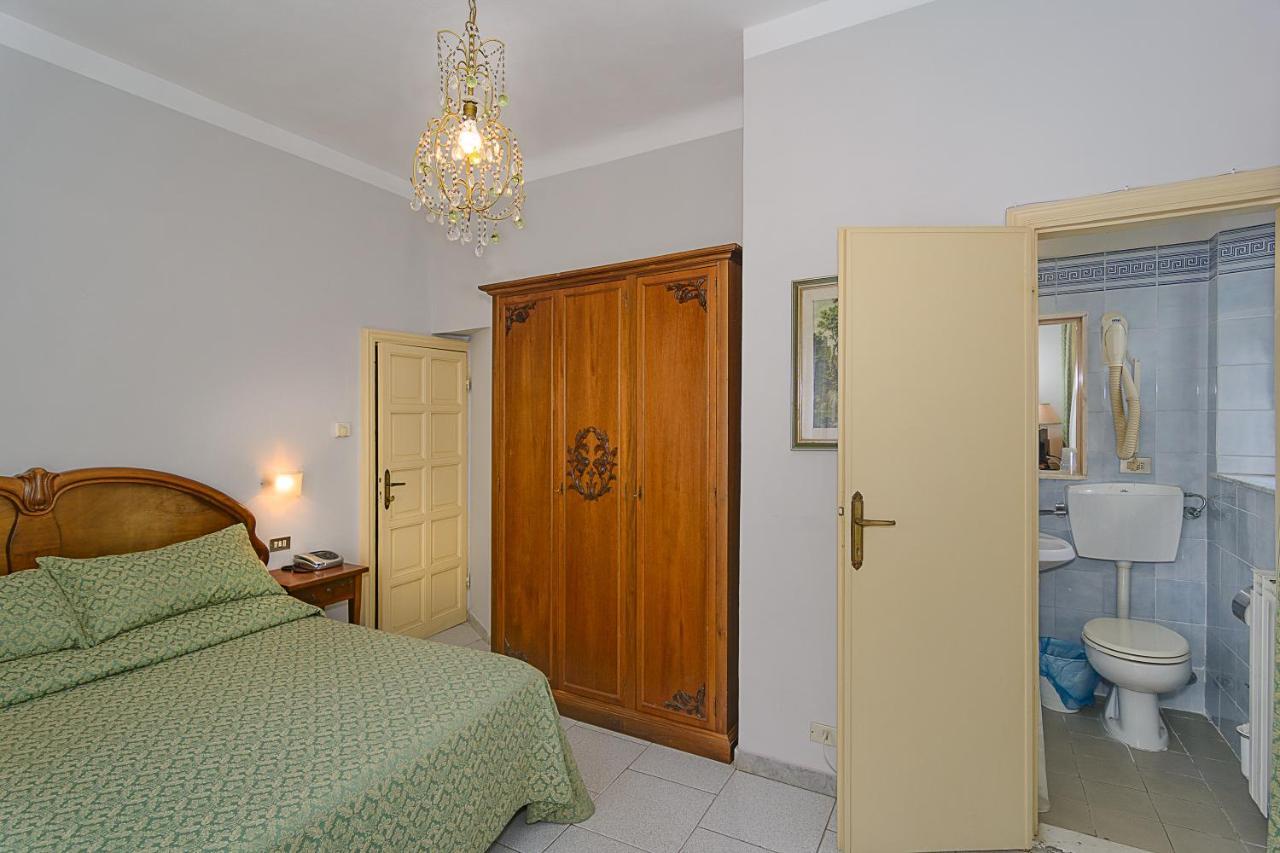 Hotel Poseidon Marina di Pietrasanta Exterior photo